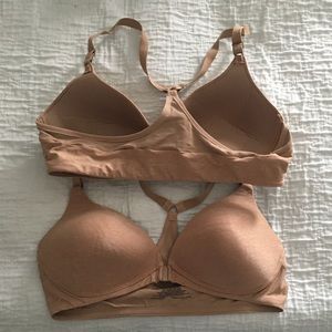 NWOT 2 FRONT CLIP BRAS